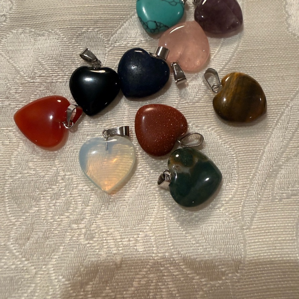 Heart-Shaped Gemstone Necklace Set